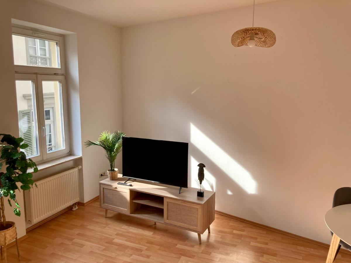 Innenstadt Kur Park Bali Boho Alles Neu Wiesbaden Exterior photo